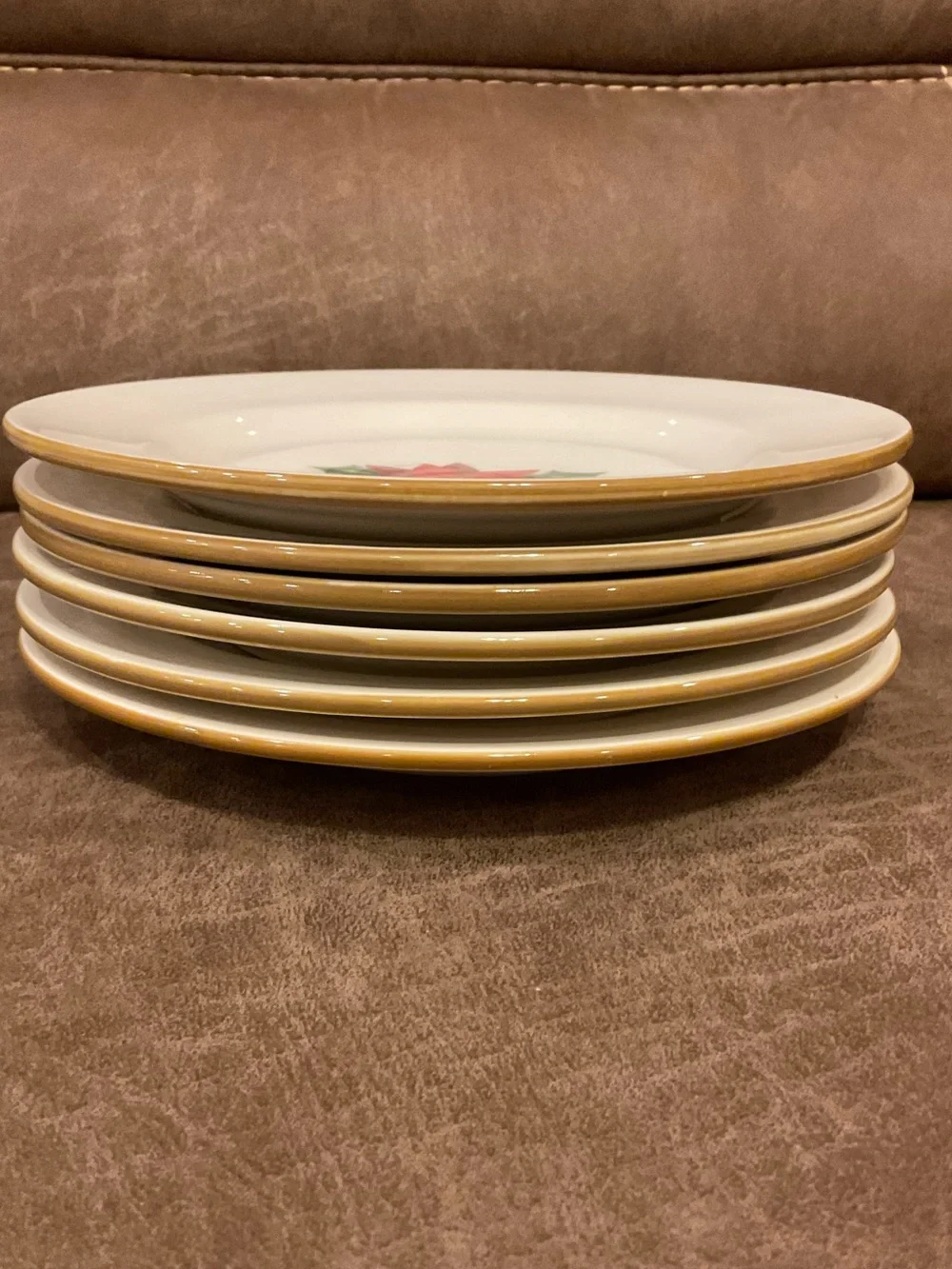 Pier One Oh Tannenbaum Plate Set